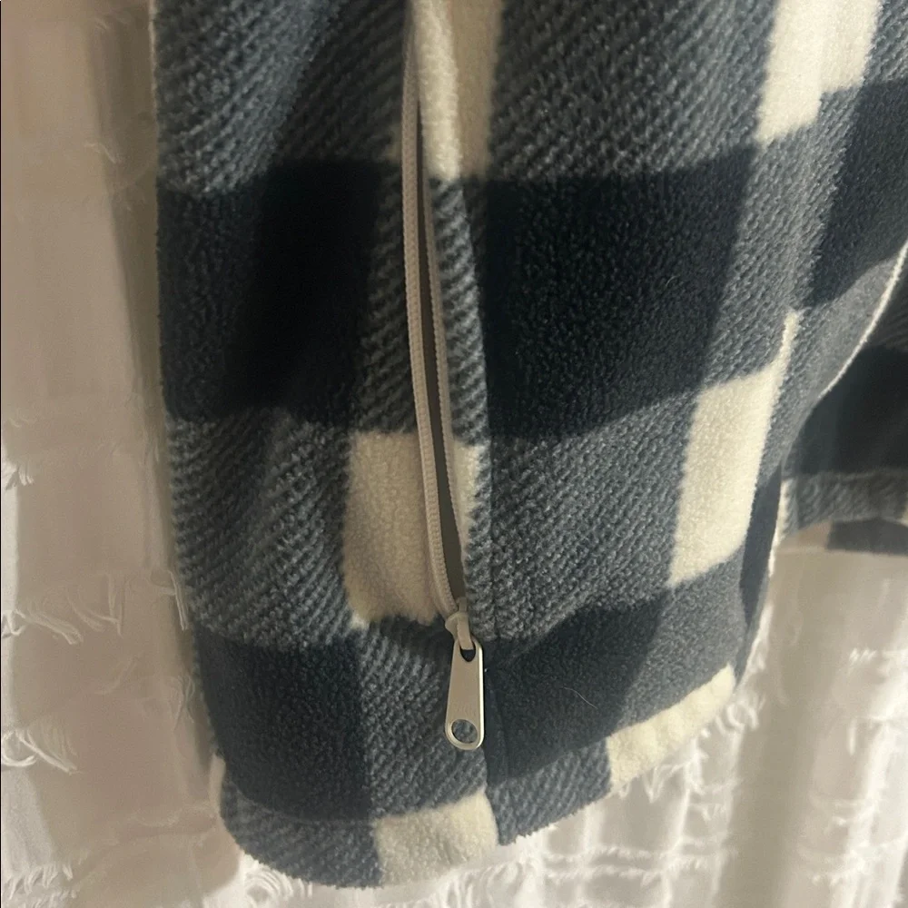 Columbia Black and White Plaid Fleece Jacket - Picture 4 of 5